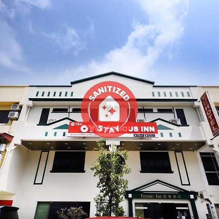 Oyo 764 Hotel Famous Inn Малакка Экстерьер фото