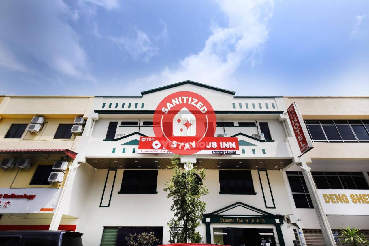 Oyo 764 Hotel Famous Inn Малакка Экстерьер фото