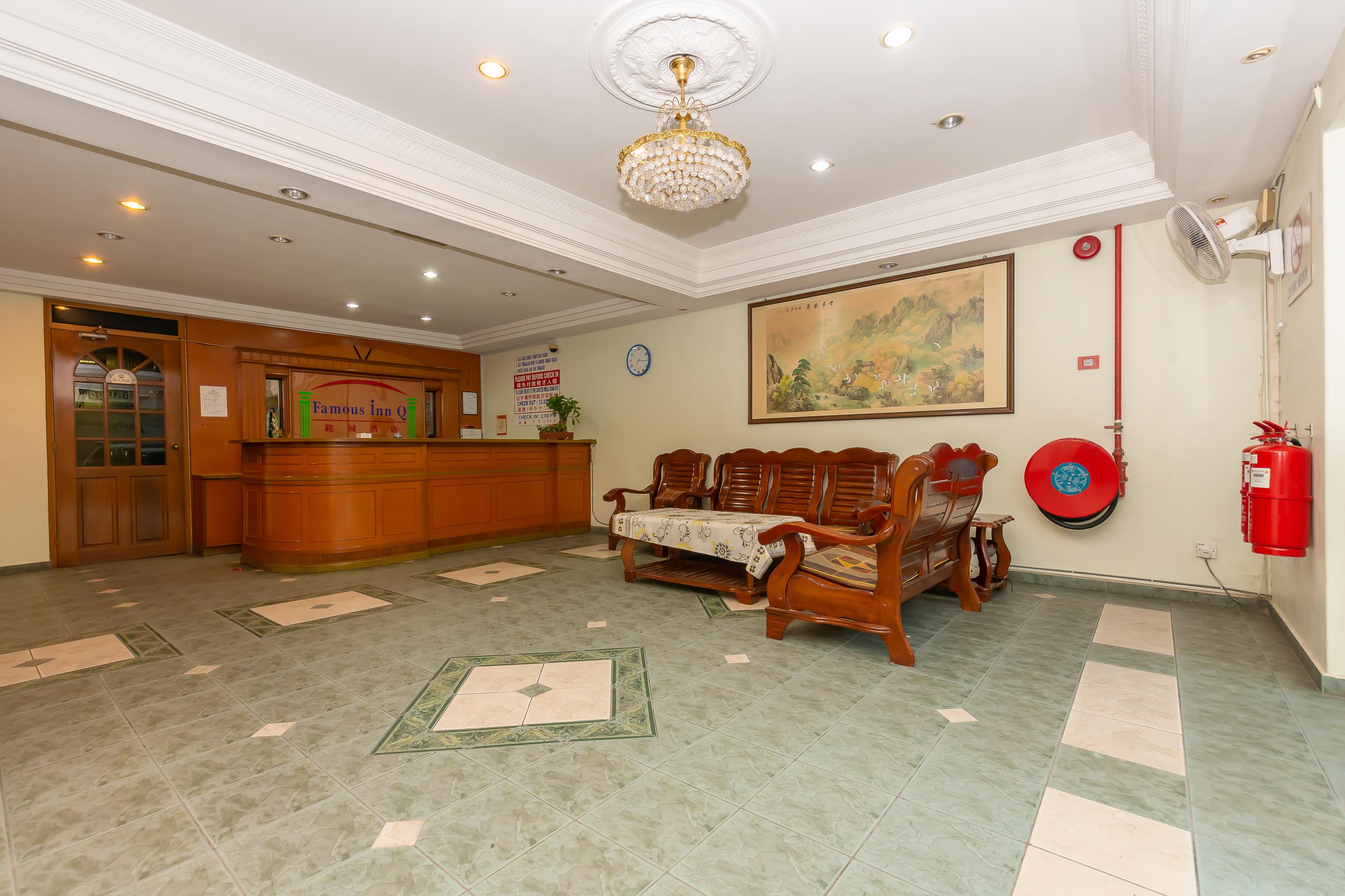 Oyo 764 Hotel Famous Inn Малакка Экстерьер фото